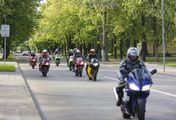 alpha-retro: Schwarze Pfütze - Beobachtungen unter Motorradfahrern
