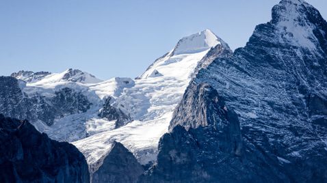 Abenteuer Alpen - Mit Reinhold Messner auf historischer Bergtour auf Bergblick